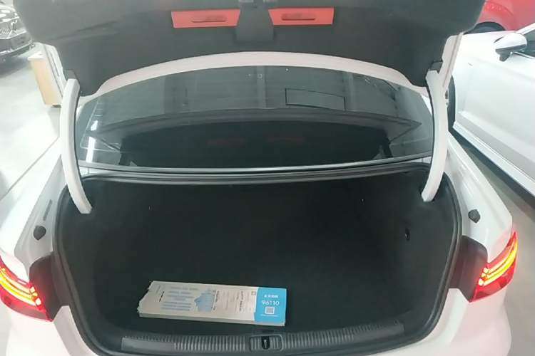 Used Audi A3 2020 Limousine 35 TFSI Fashion Edition China VI Emission Standard Trunk
