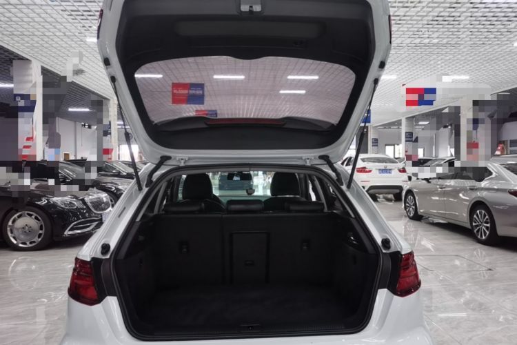Used Audi A3 2020 Sportback 35 TFSI Fashion Edition China VI Emission Standard Trunk