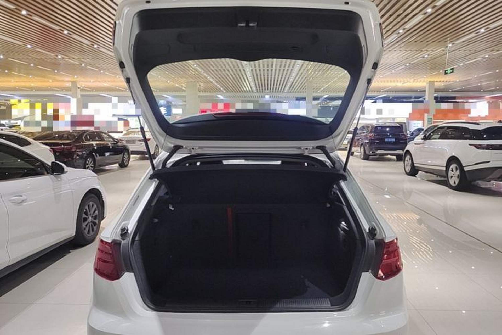Used Audi A3 2020 Restyled Sportback 35 TFSI Entry-Level China VI Emission Standard Trunk