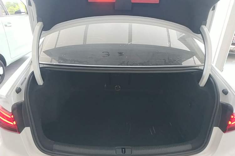Used Audi A3 2020 Limousine 35 TFSI Fashion Edition China VI Emission Standard Trunk