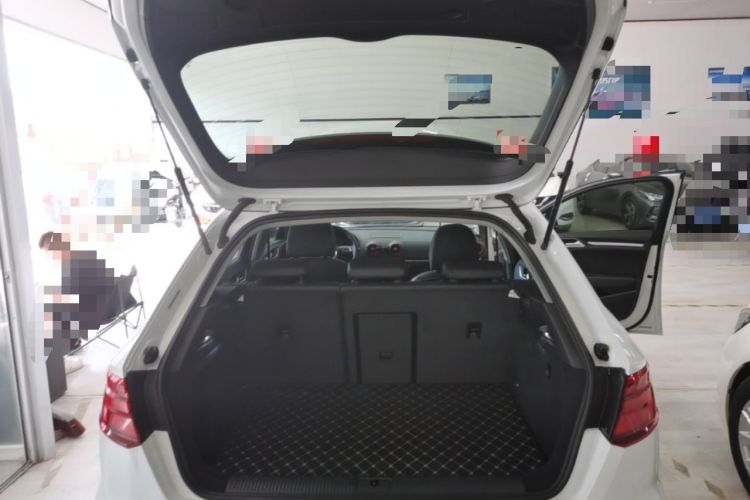 Used Audi A3 2020 Sportback 35 TFSI Style Edition China VI Emission Standard Trunk