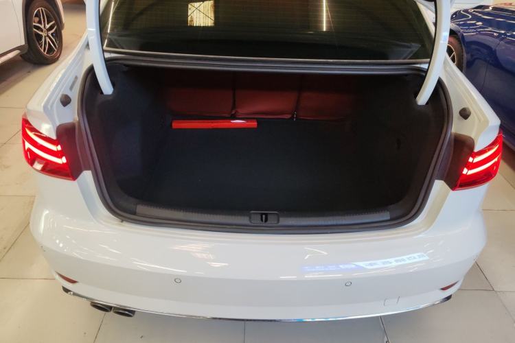 Used Audi A3 2020 Limousine 35 TFSI Ambition China VI Trunk