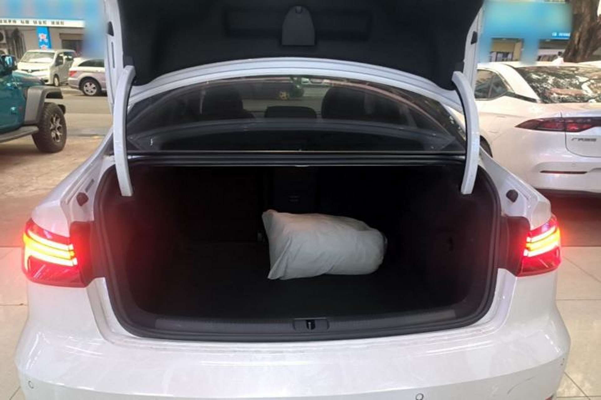Used Audi A3 2020 Limousine 35 TFSI Ambition China VI Trunk