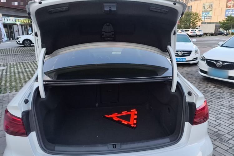 Used Audi A3 2020 Limousine 35 TFSI Fashion Edition China VI Emission Standard Trunk
