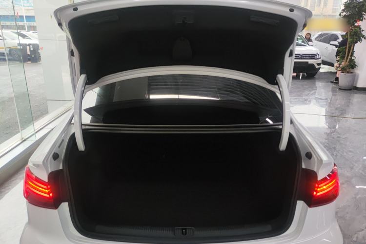 Used Audi A3 2020 Limousine 35 TFSI Fashion Edition China VI Emission Standard Trunk