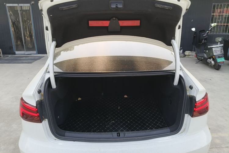 Used Audi A3 2020 Limousine 35 TFSI Ambition China VI Trunk
