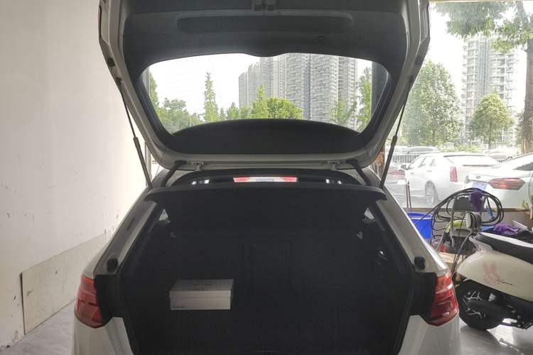 Used Audi A3 2020 Restyled Sportback 35 TFSI Entry-Level China VI Emission Standard Trunk