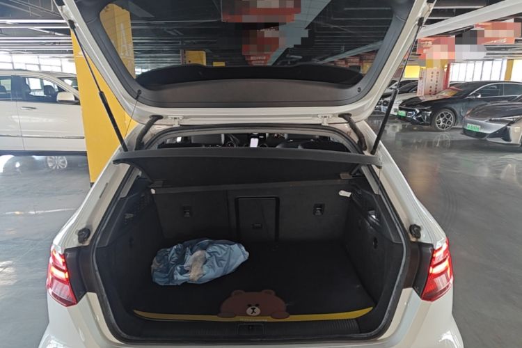 Used Audi A3 2020 Sportback 35 TFSI Fashion Edition China VI Emission Standard Trunk