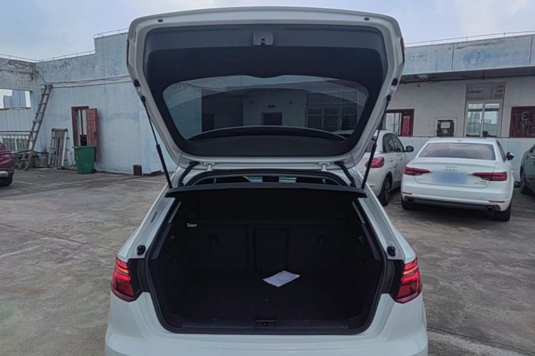 Used Audi A3 2020 Restyled Sportback 35 TFSI Entry-Level China VI Emission Standard Trunk
