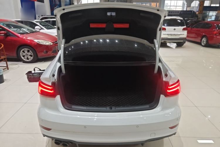 Used Audi A3 2020 Limousine 35 TFSI Fashion Edition China VI Emission Standard Trunk