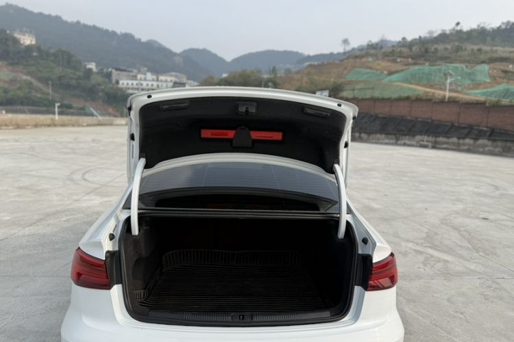 Used Audi A3 2020 Limousine 35 TFSI Ambition China VI Trunk