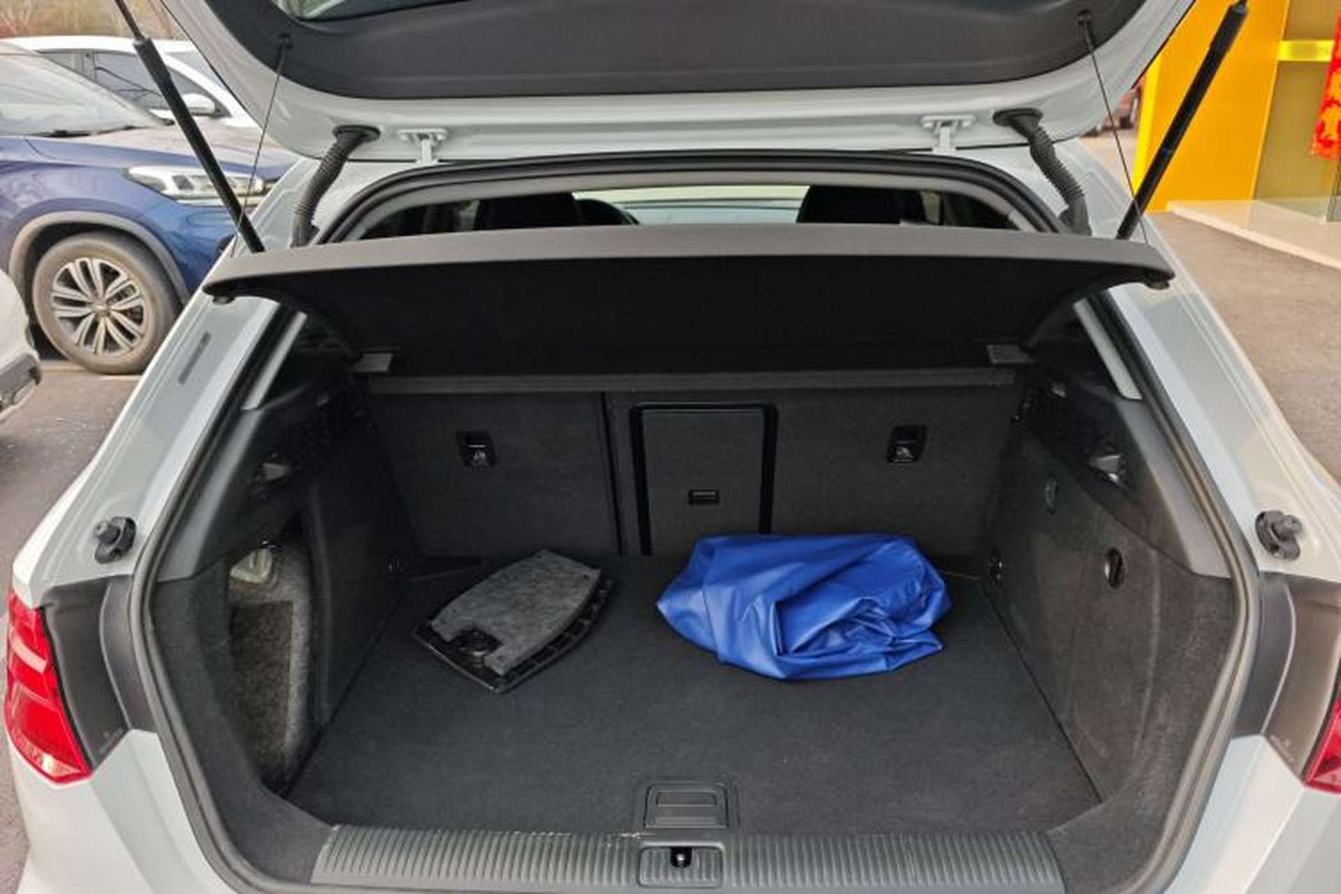 Used Audi A3 2020 Restyled Sportback 35 TFSI Entry-Level China VI Emission Standard Trunk