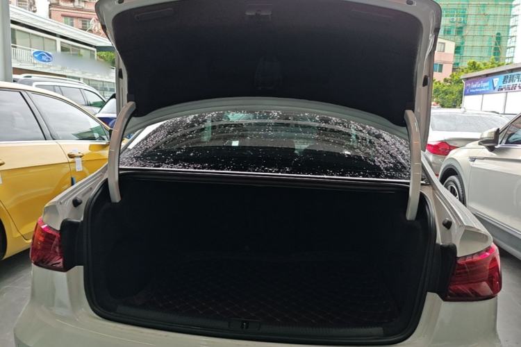 Used Audi A3 2020 Limousine 35 TFSI Ambition China VI Trunk