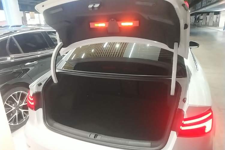 Used Audi A3 2020 Limousine 35 TFSI Fashion Edition China VI Emission Standard Trunk