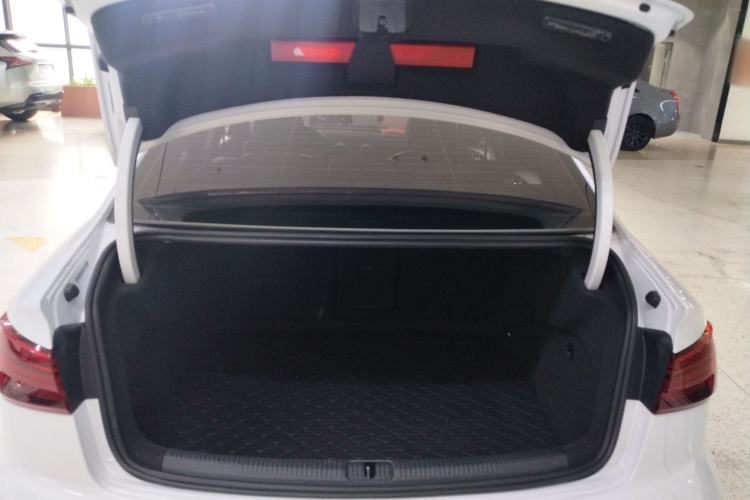 Used Audi A3 2020 Limousine 35 TFSI Fashion Edition China VI Emission Standard Trunk