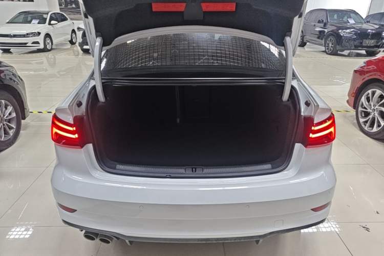 Used Audi A3 2020 Limousine 35 TFSI Fashion Edition China VI Emission Standard Trunk