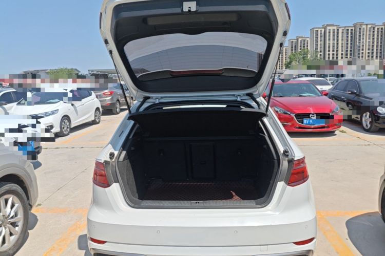 Used Audi A3 2020 Sportback 35 TFSI Fashion Edition China VI Emission Standard Trunk