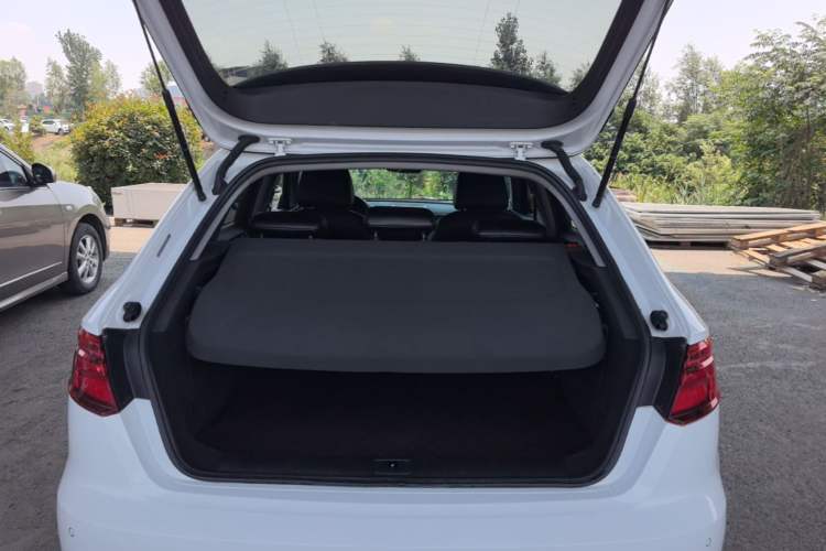 Used Audi A3 2020 Restyled Sportback 35 TFSI Entry-Level China VI Emission Standard Trunk
