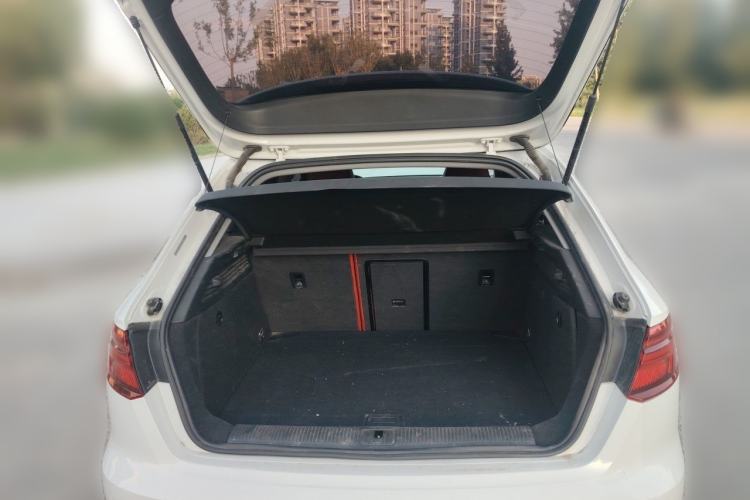 Used Audi A3 2020 Restyled Sportback 35 TFSI Entry-Level China VI Emission Standard Trunk