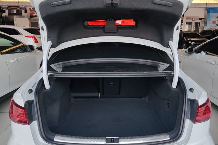 Used Audi A3 2020 Limousine 35 TFSI Fashion Edition China VI Emission Standard Trunk