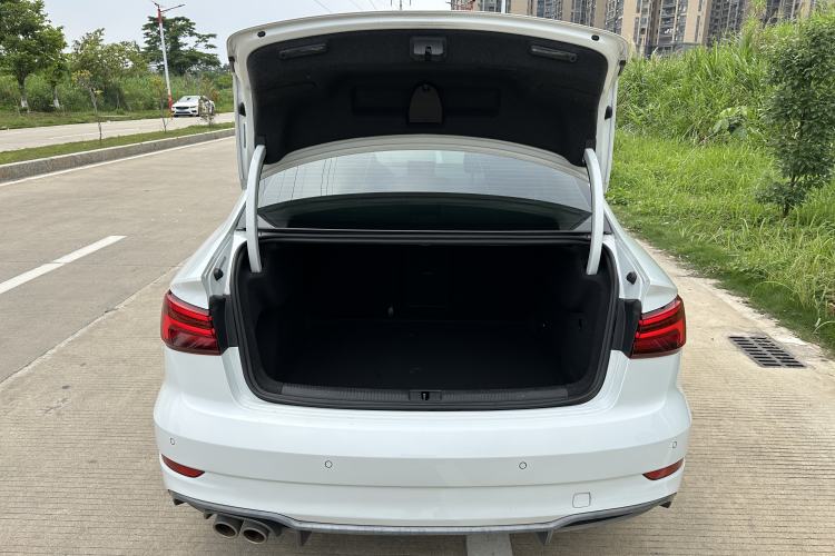 Used Audi A3 2020 Limousine 35 TFSI Fashion Edition China VI Emission Standard Trunk