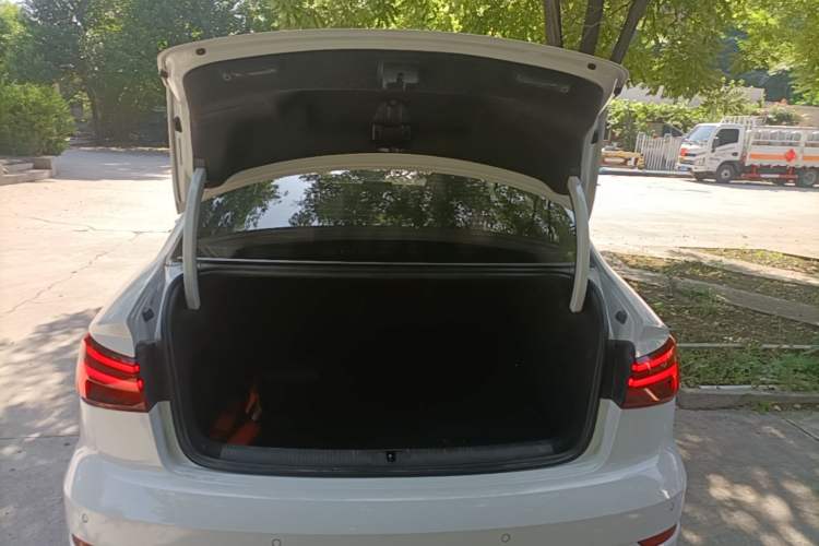 Used Audi A3 2020 Limousine 35 TFSI Fashion Edition China VI Emission Standard Trunk