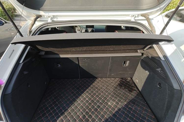 Used Audi A3 2020 Restyled Sportback 35 TFSI Entry-Level China VI Emission Standard Trunk