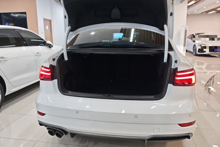 Used Audi A3 2020 Limousine 35 TFSI Sporty Version China VI Trunk