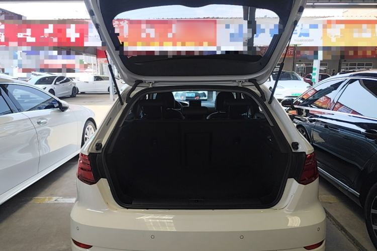 Used Audi A3 2020 Sportback 35 TFSI Fashion Edition China VI Emission Standard Trunk
