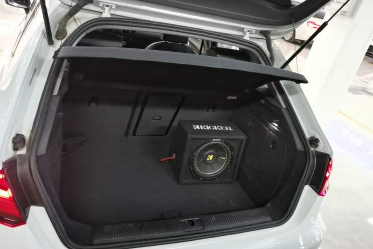 Used Audi A3 2020 Sportback 35 TFSI Fashion Edition China VI Emission Standard Trunk