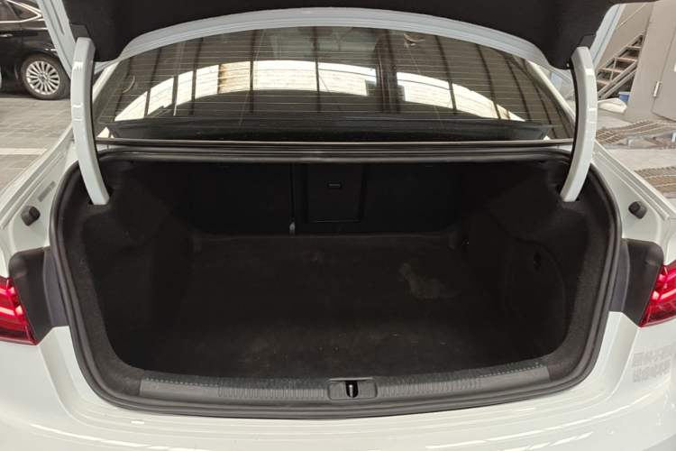 Used Audi A3 2020 Limousine 35 TFSI Fashion Edition China VI Emission Standard Trunk