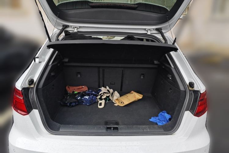 Used Audi A3 2020 Sportback 35 TFSI Fashion Edition China VI Emission Standard Trunk