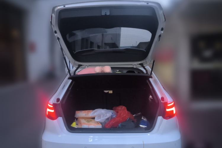 Used Audi A3 2020 Sportback 35 TFSI Fashion Edition China VI Emission Standard Trunk