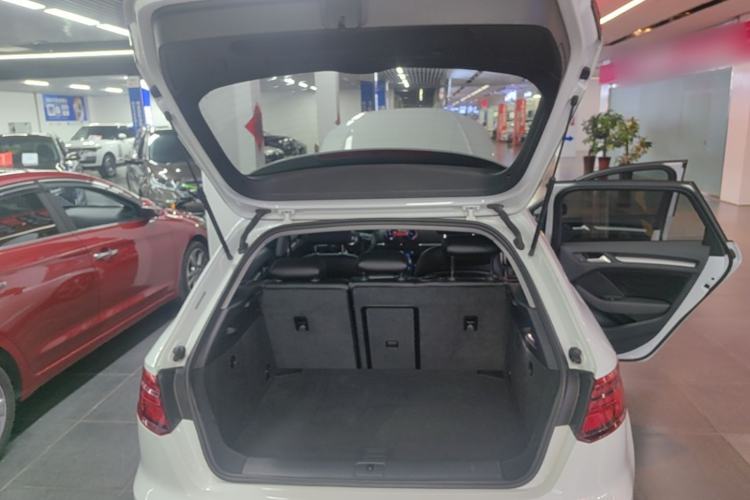 Used Audi A3 2020 Sportback 35 TFSI Ambition China VI Trunk