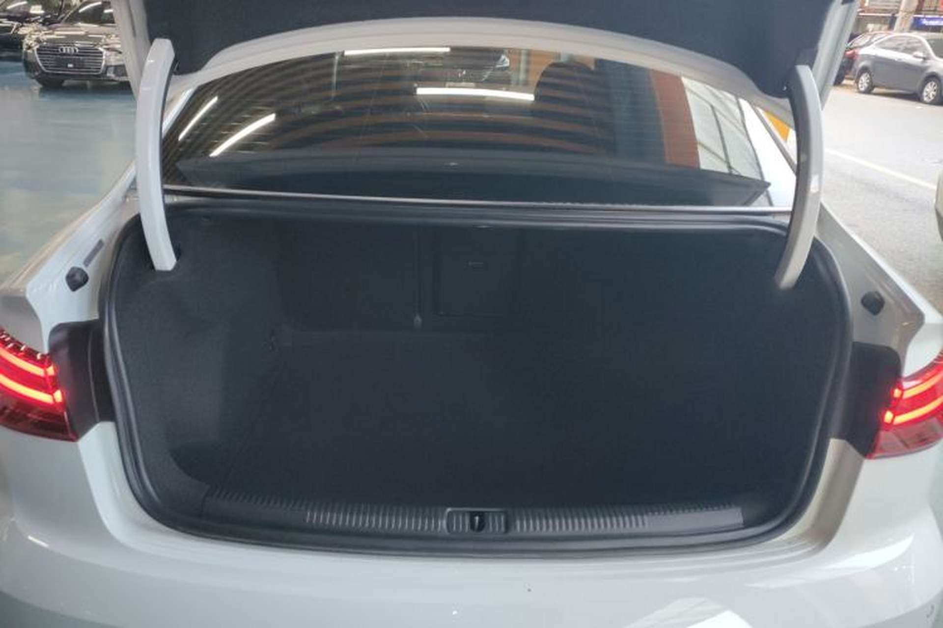 Used Audi A3 2020 Limousine 35 TFSI Fashion Edition China VI Emission Standard Trunk