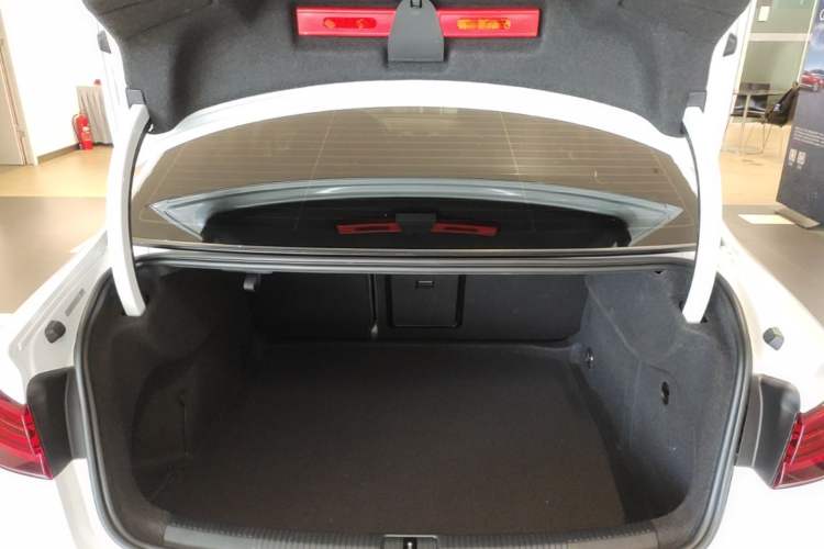 Used Audi A3 2020 Limousine 35 TFSI Sporty Version China VI Trunk