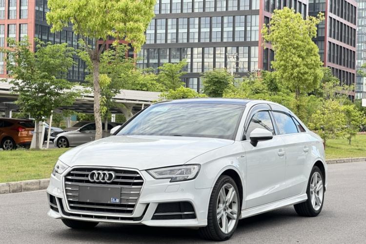 Used Audi A3 2020 Limousine 35 TFSI Fashion Edition China VI Emission Standard Guazi used car, China used car export, Used car for sale, Used  cars, Cheapest cars for sale