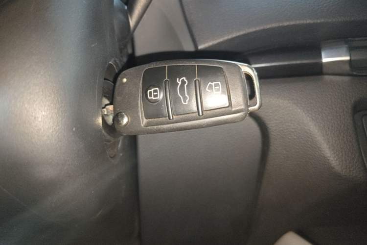 Used Audi A3 2020 Limousine 35 TFSI Fashion Edition China VI Emission Standard Vehicle Key