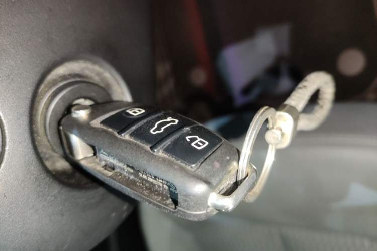 Used Audi A3 2020 Limousine 35 TFSI Fashion Edition China VI Emission Standard Vehicle Key