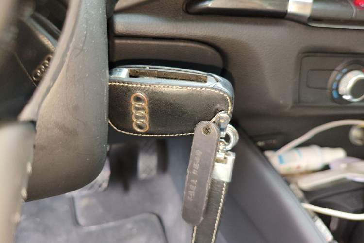 Used Audi A3 2020 Limousine 35 TFSI Fashion Edition China VI Emission Standard Vehicle Key