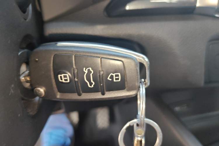 Used Audi A3 2020 Limousine 35 TFSI Fashion Edition China VI Emission Standard Vehicle Key