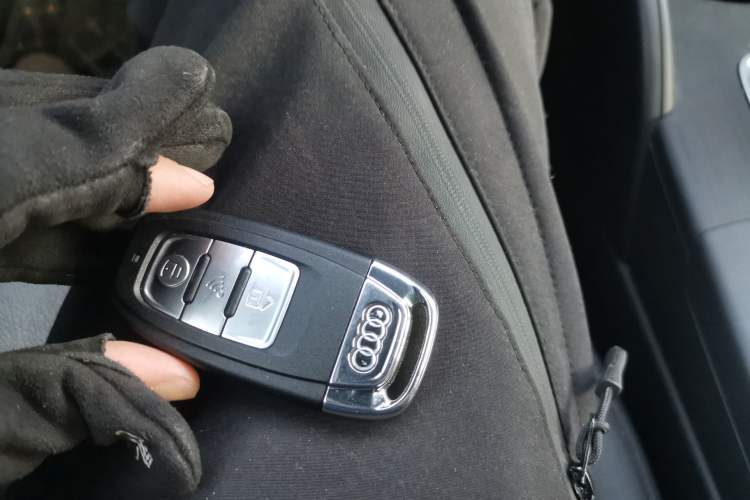 Used Audi A3 2020 Restyled Limousine 35 TFSI Ambition Version China VI Vehicle Key