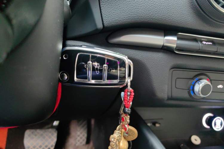 Used Audi A3 2020 Sportback 35 TFSI Ambition China VI Vehicle Key