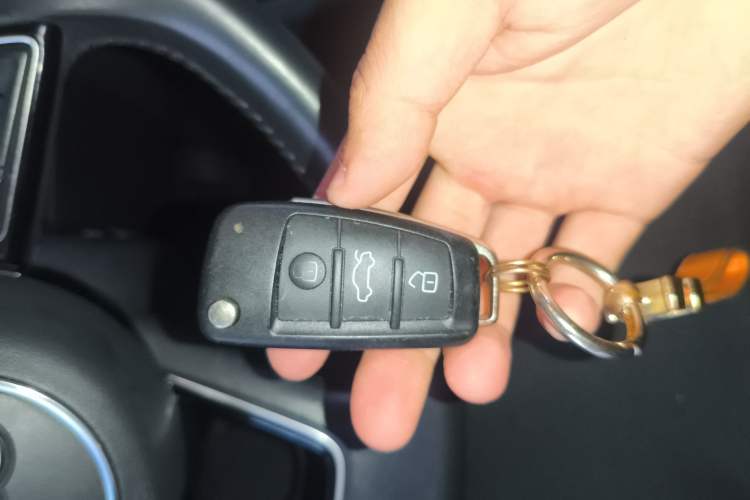 Used Audi A3 2020 Limousine 35 TFSI Fashion Edition China V Emission Standard Vehicle Key