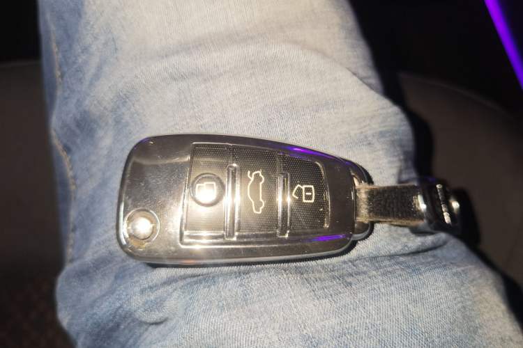 Used Audi A3 2020 Restyled Limousine 35 TFSI Ambition Version China VI Vehicle Key