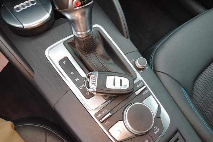 Used Audi A3 2020 Limousine 35 TFSI Fashion Edition China VI Emission Standard Vehicle Key
