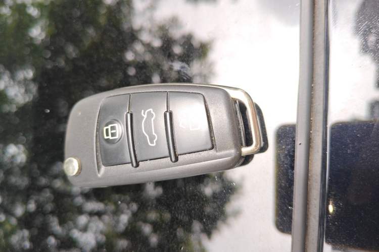 Used Audi A3 2020 Restyled Limousine 35 TFSI Ambition Version China VI Vehicle Key