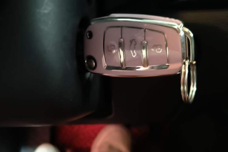 Used Audi A3 2020 Limousine 35 TFSI Fashion Edition China VI Emission Standard Vehicle Key