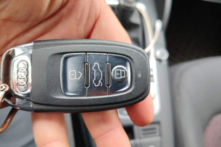 Used Audi A3 2020 Sportback 35 TFSI Ambition China VI Vehicle Key