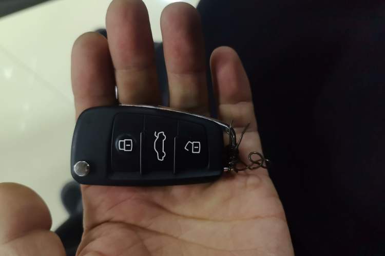 Used Audi A3 2020 Restyled Sportback 35 TFSI Entry-Level China VI Emission Standard Vehicle Key